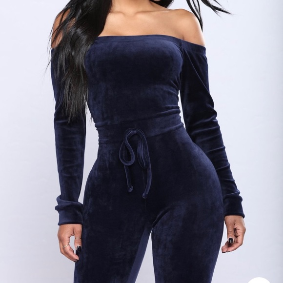 🔴SoldFashionNova velour jumpsuit - Picture 2 of 7
